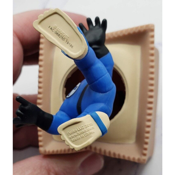 Funko Pop! Marvel Spider-Man #522 Walgreens Vinyl Figure - Picture 14 of 15